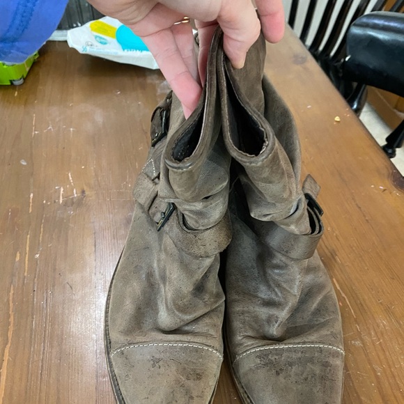 Slouchy leather Aldo booties - Picture 3 of 9